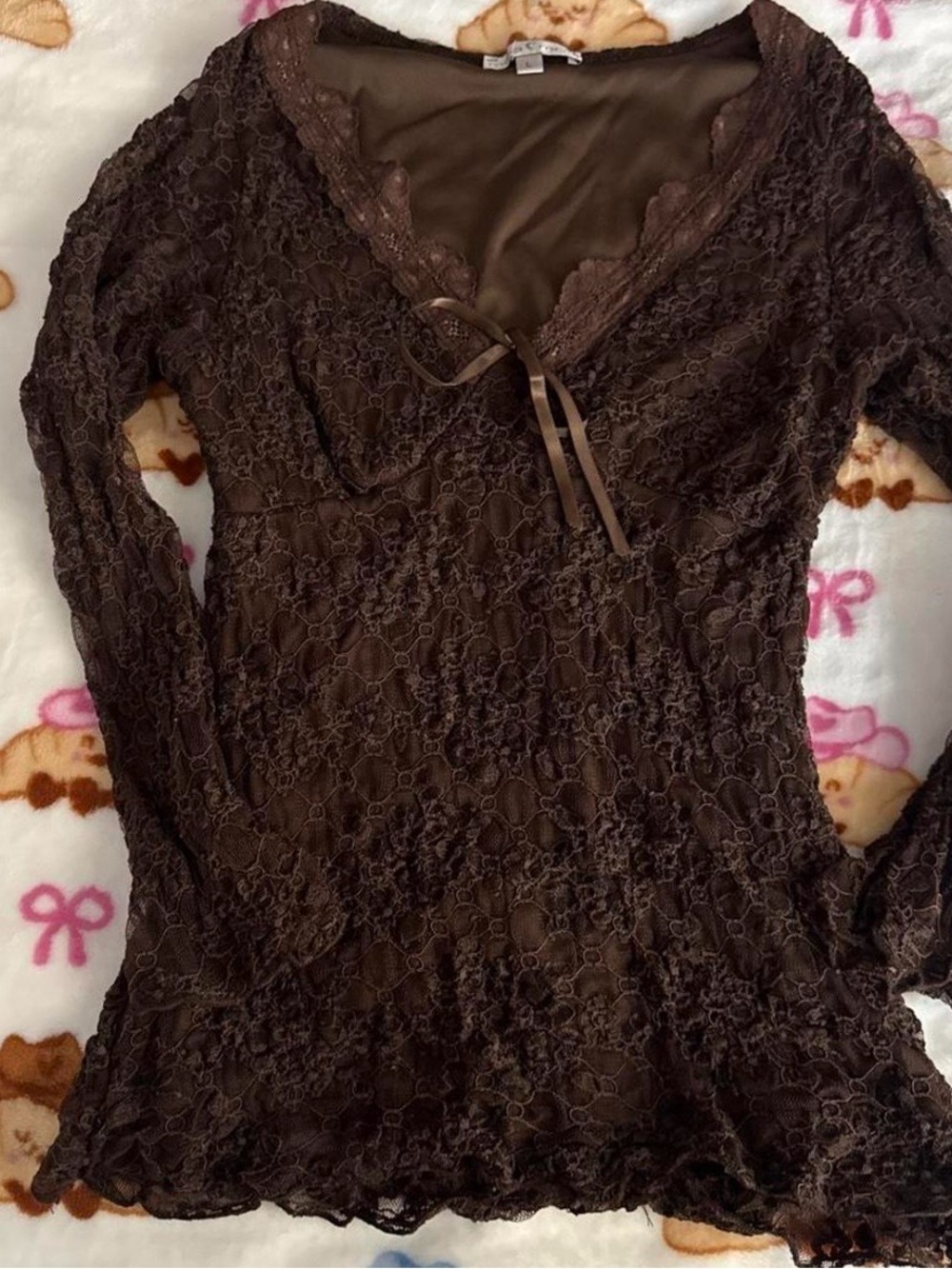 Y2K Brown Lace Long-Sleeve V-Neck Women’s Top